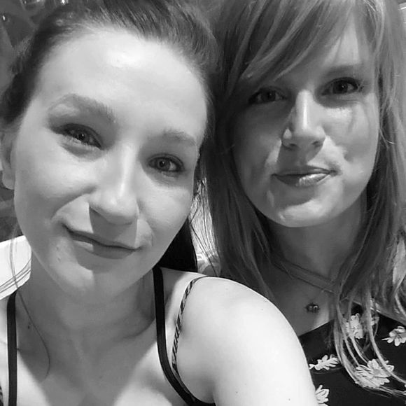 Meet your Posher, Terra - Picture 1 of 1